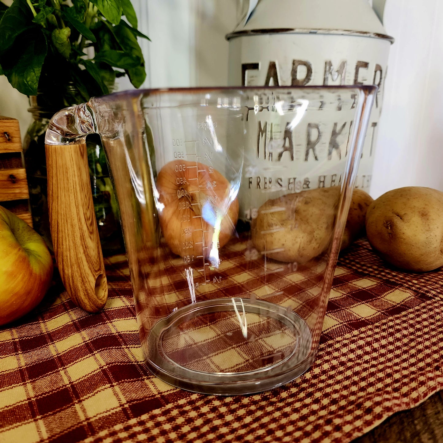 2.5c Measuring Cup