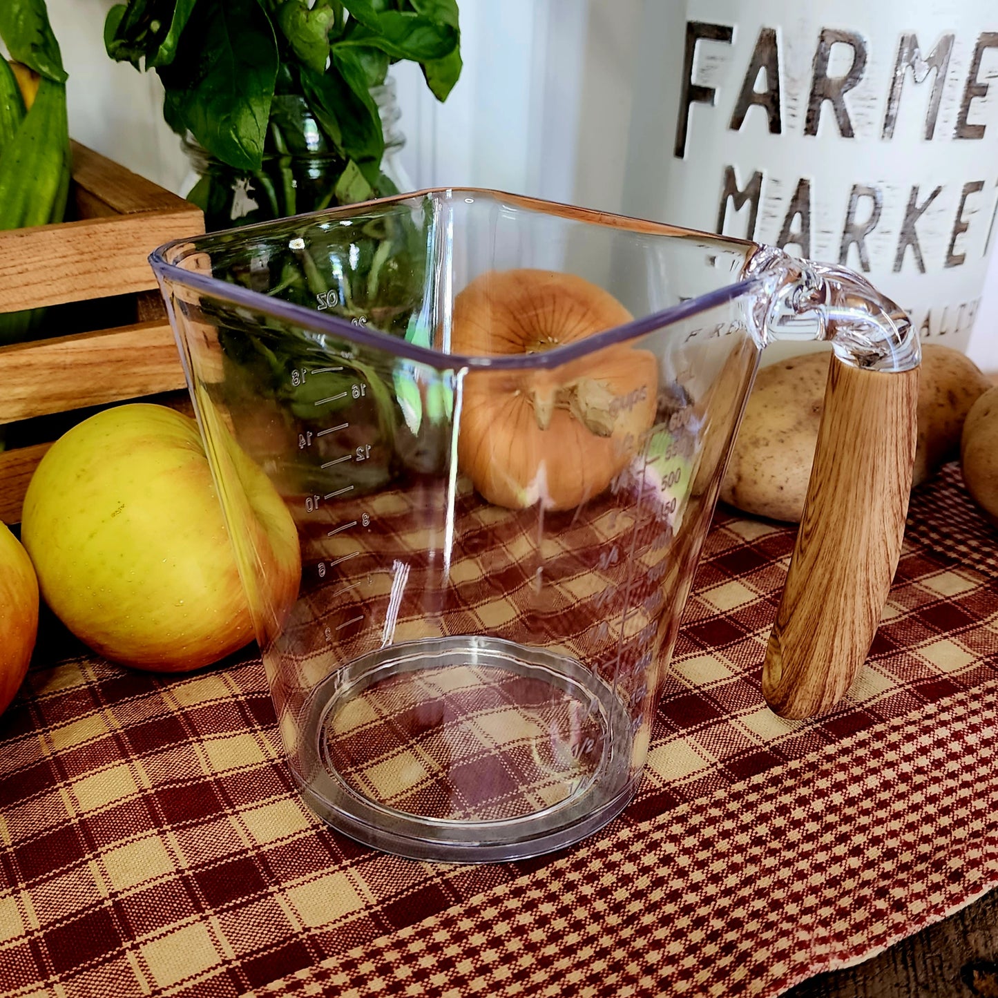 2.5c Measuring Cup