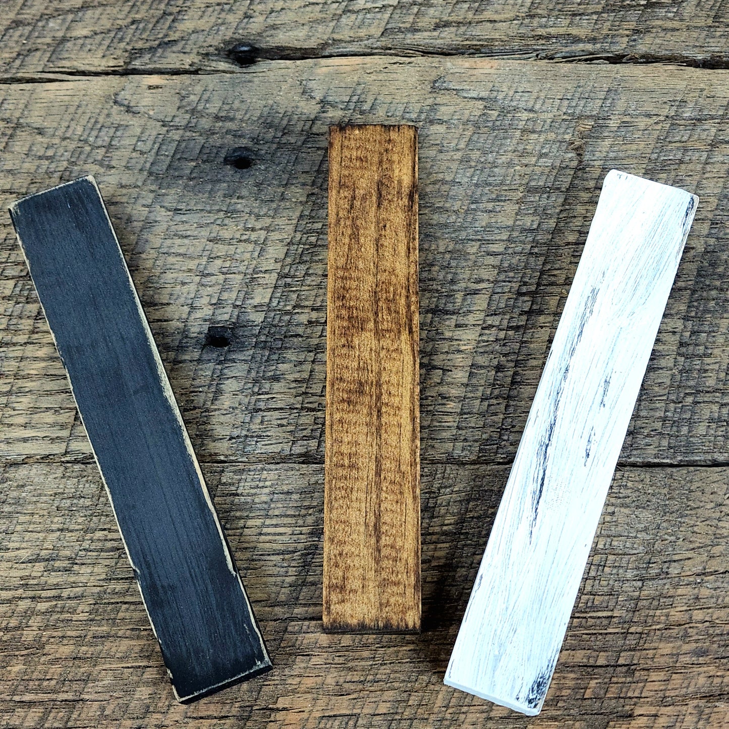 Distressed Black, Honey, and Distressed White Frame Finish Options
