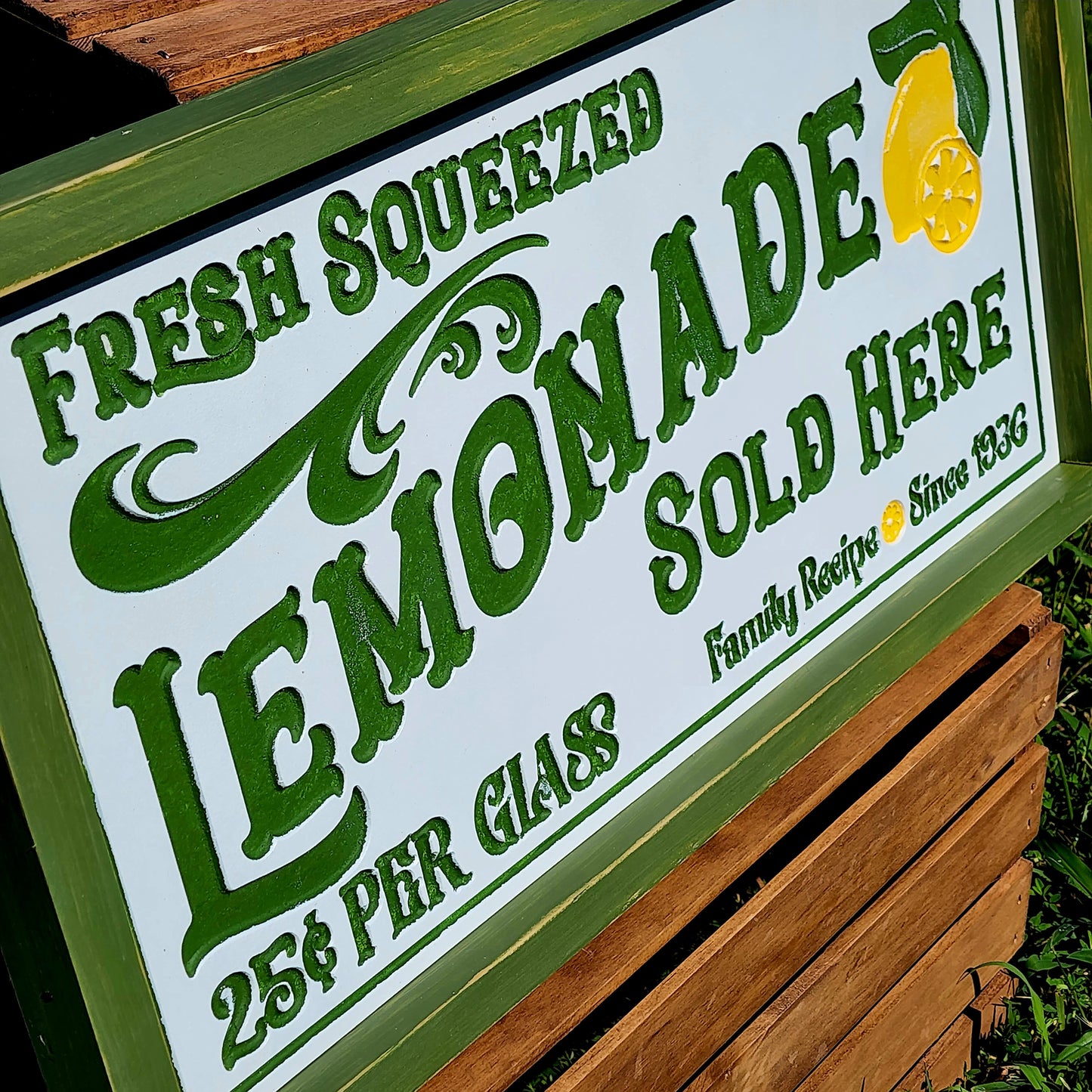Fresh Squeezed Lemonade Side Close Up
