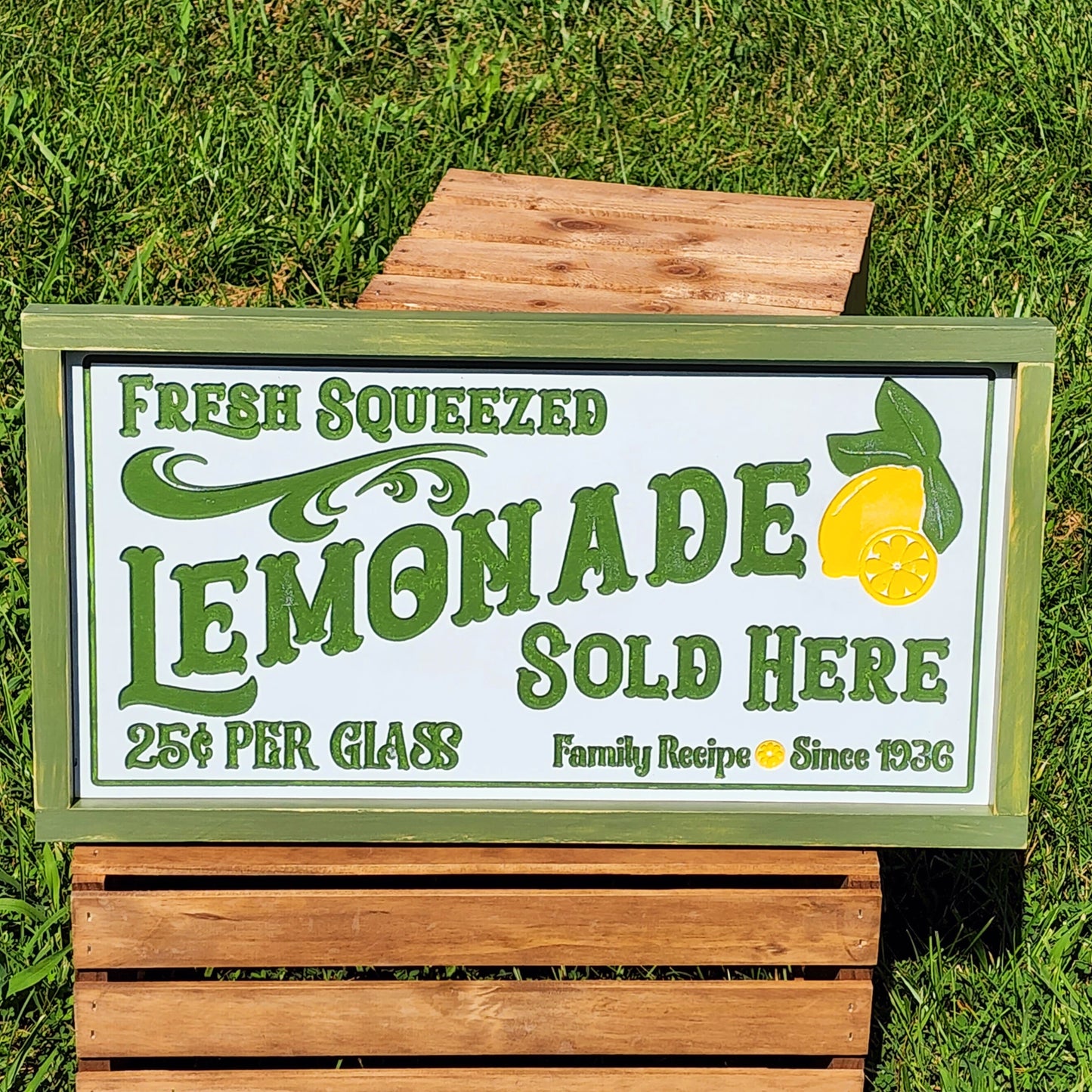 Fresh Squeezed Lemonade Front