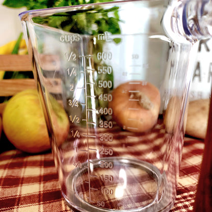 2.5c Measuring Cup