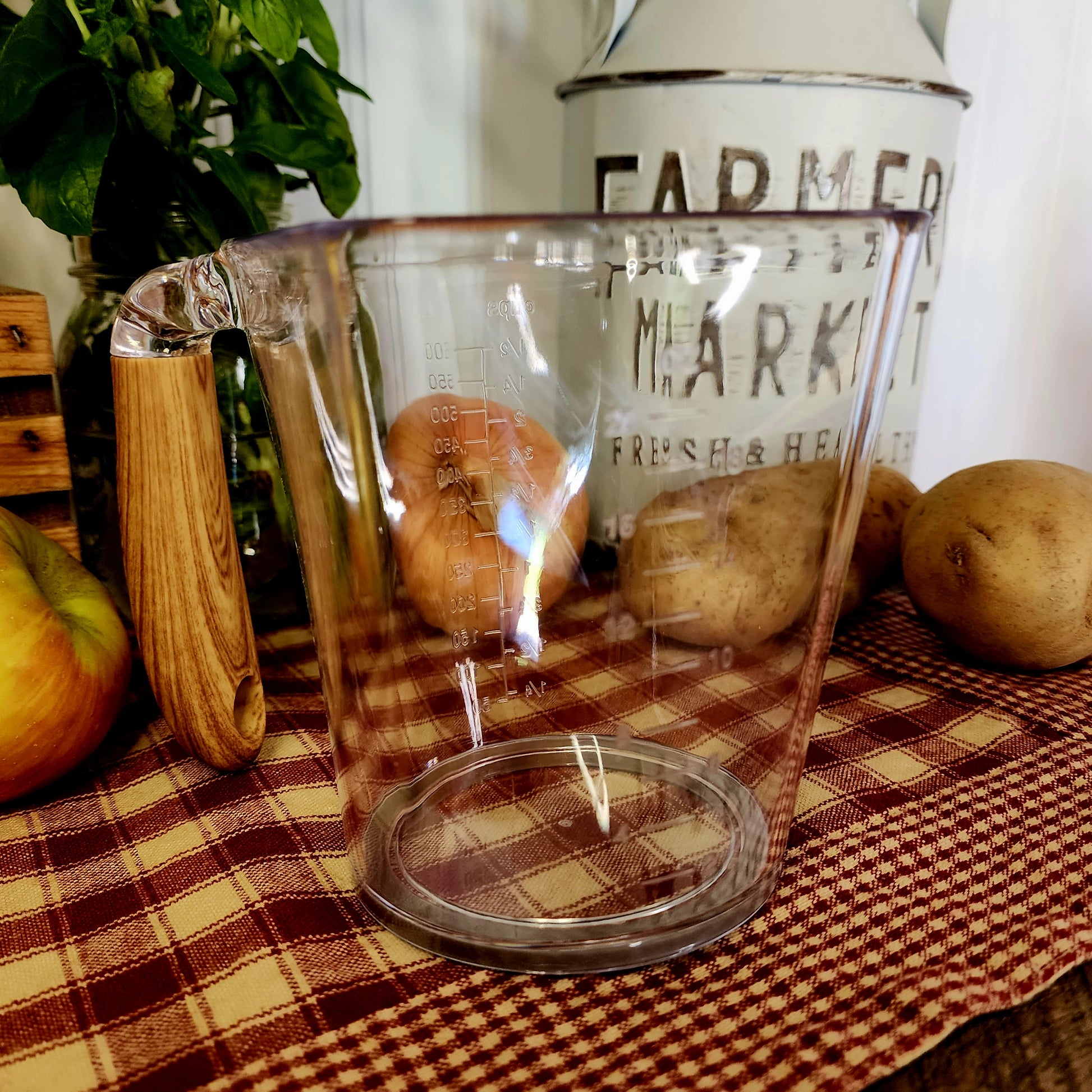 2.5c Measuring Cup